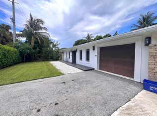 902 S Swinton Avenue, Delray Beach, FL 33444