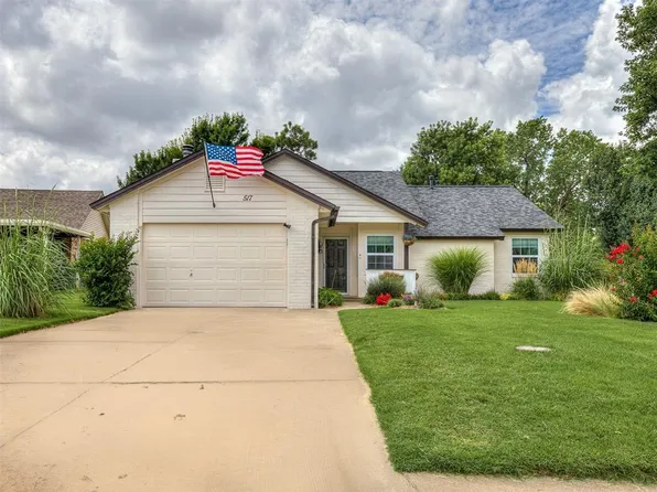 517 Beagle Cir, Edmond, OK 73003