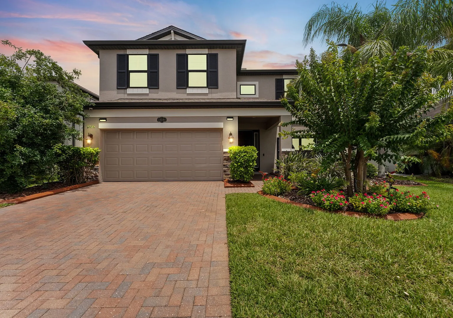 Stunning! 5 Bedroom + Huge Loft / 3 Bath / 2 Car Garage / Fully Fenced, Executive Home In Highly ... — Photo 1