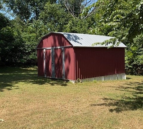 3rd image of 605 N Maytubby St