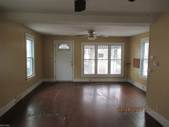 2nd image of 1562 Winchester Ave
