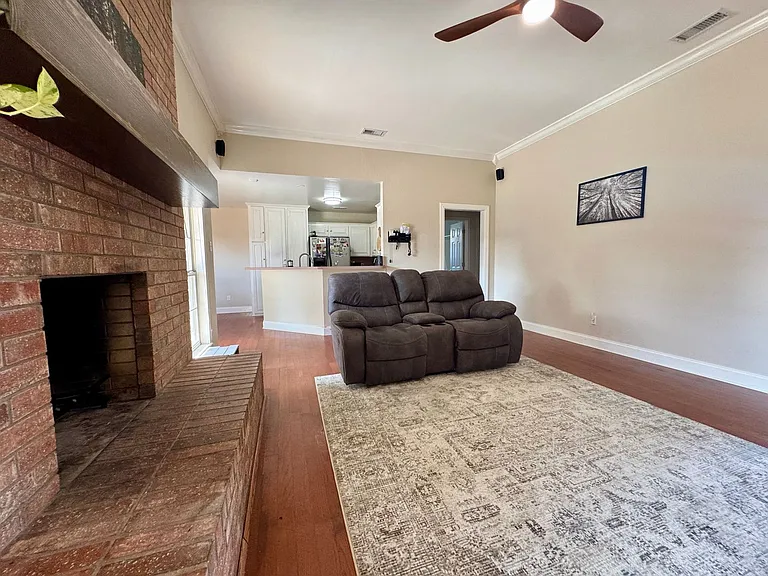 2710 Bishop Rd — Photo 10
