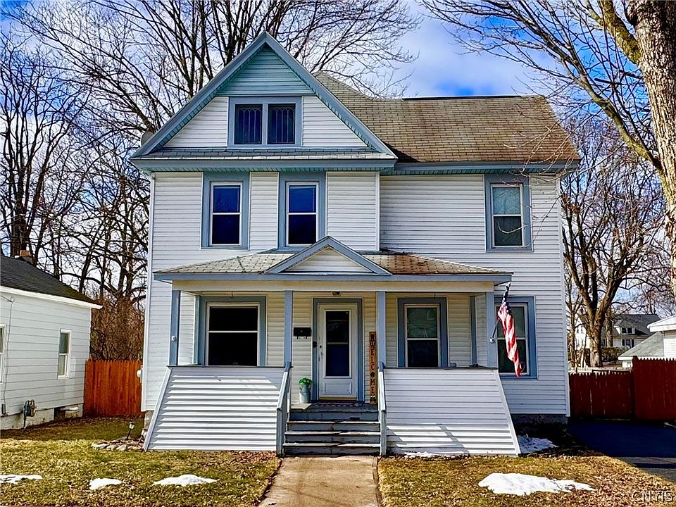 1st image of 17 Mattie St