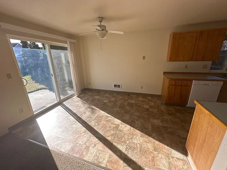 61823 Avonlea Cir — Photo 3