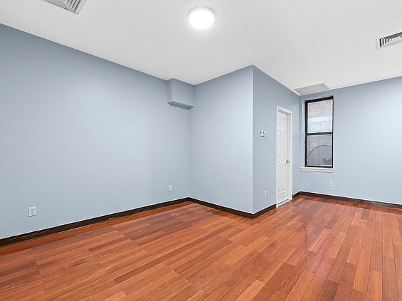 4th image of 43 Canal St Floor 2