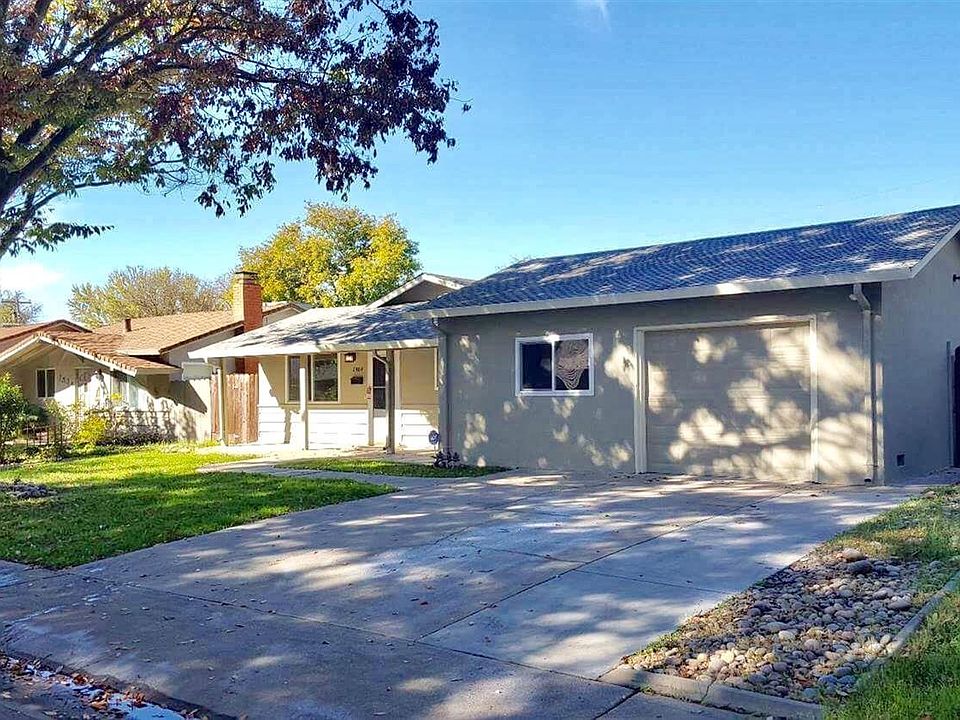 1st image of 7904 Peppertree Dr