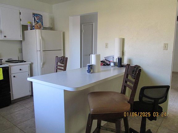 4th image of 939 S 13th Ave