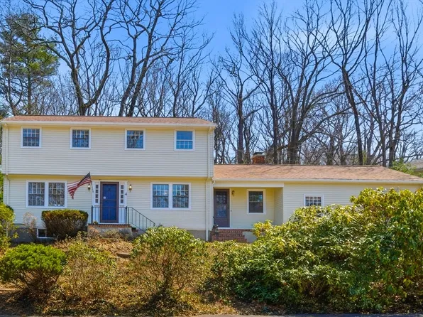 4 William J Hts, Framingham, MA 01702