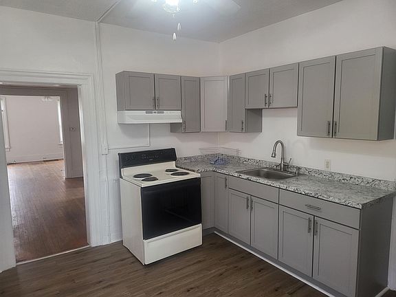 2nd image of 210 Ferris St #1