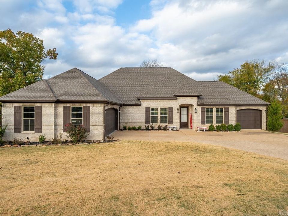 2nd image of 156 Callaway Cir