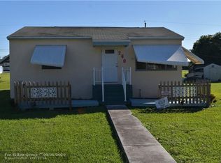 240 Begonia Dr, Pahokee, FL 33476