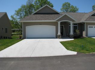 2537 Sawtooth Ct, Holland, MI 49424