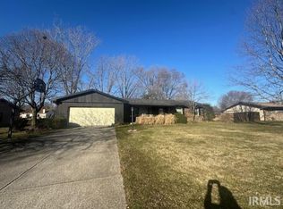 58409 Eastwood Dr, South Bend, IN 46619