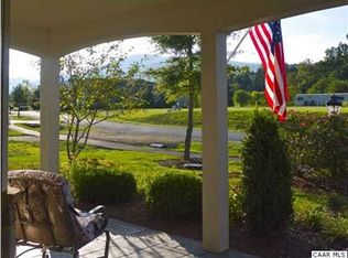 115 Rosewood Dr, Nellysford, VA 22958