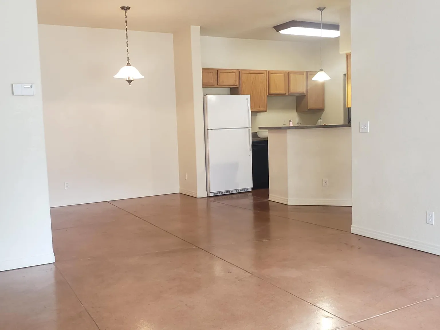 329 Manitou Ave — Photo 2