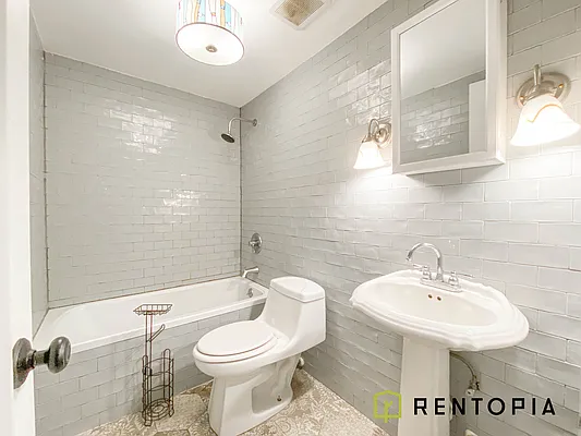 Rented by Rentopia | media 13