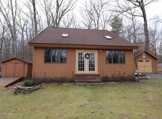 310 Falling Waters Blvd, Lackawaxen, PA 18435