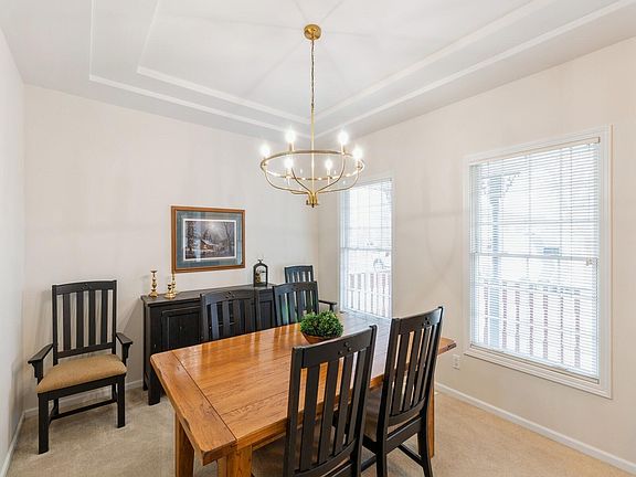 4th image of 2620 Camden Dr