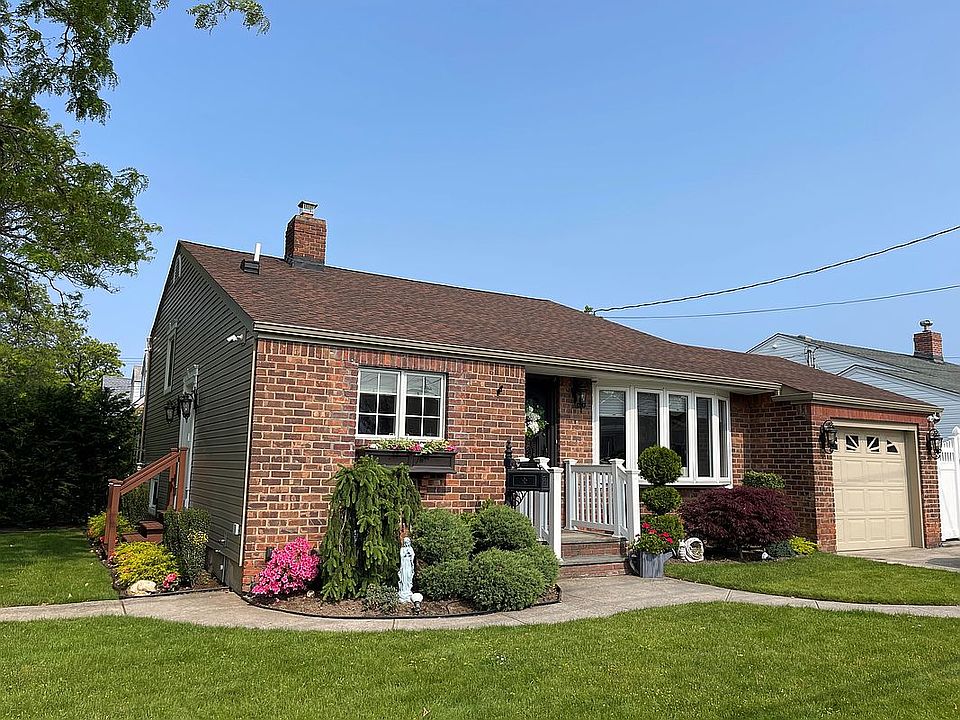 1st image of 159-03 83rd St