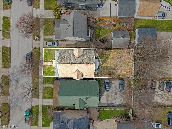 4th image of 1281 Cook Ave