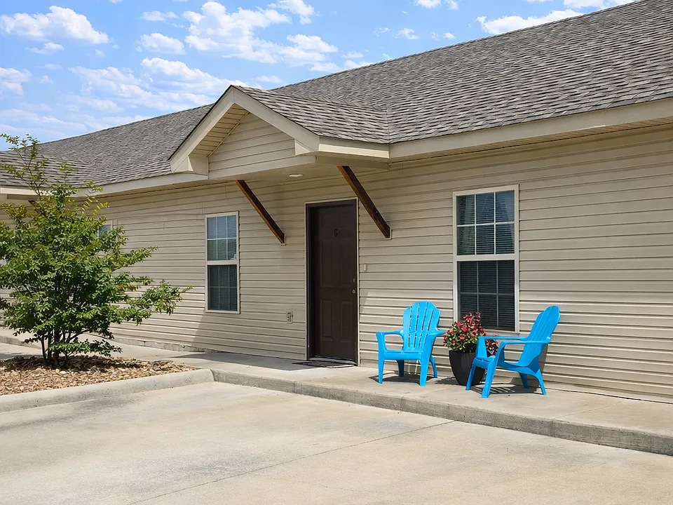 2010 Cotton St #4