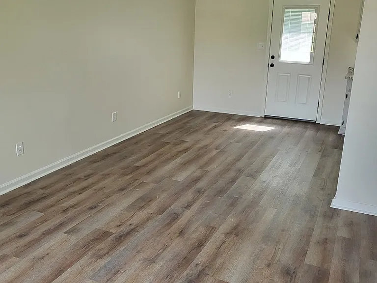820 Smith Ave — Photo 6