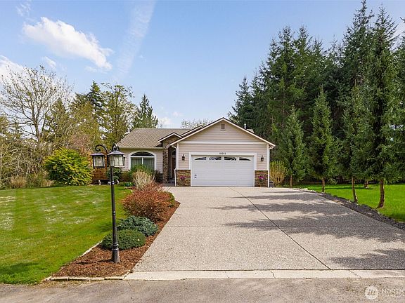 3rd image of 16203 94th Avenue NW