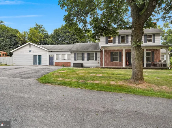 16 Hill Rd, Carlisle, PA 17015