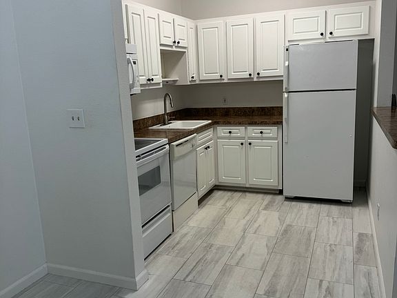 2nd image of 17422 Birchwood Ln APT 5