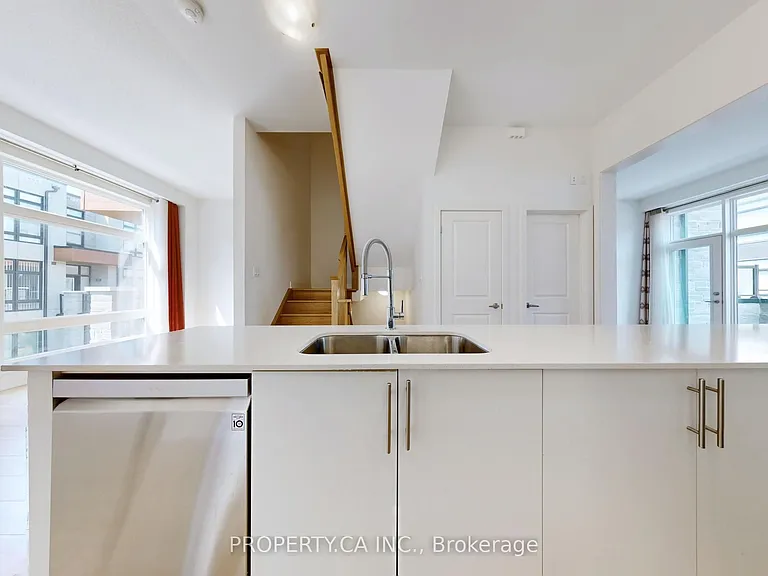 13 Mogul Rd — Photo 8