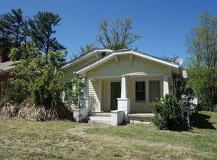 811 Magnolia Ct, High Point, NC 27262