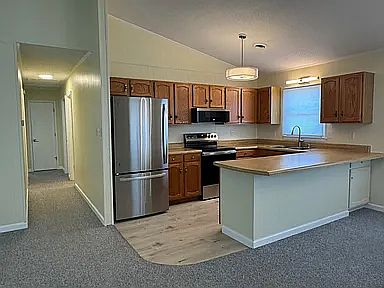 3rd image of 2035 Yorktown St