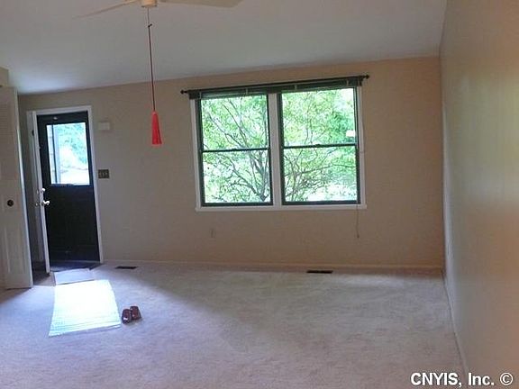 4th image of 1009 Village Blvd S