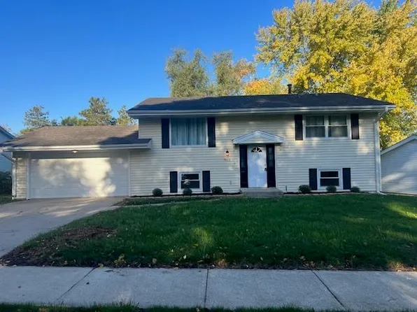 3023 Bavarian Ln, Rockford, IL 61109