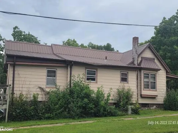 912 Hill St, Harlan, IA 51537