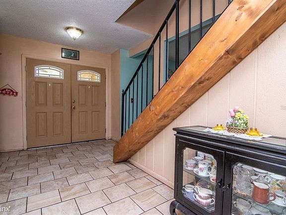 4th image of 7441R Oakvista Cir