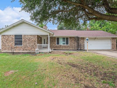 9005 Glenn Dr, White Settlement, TX, 76108
