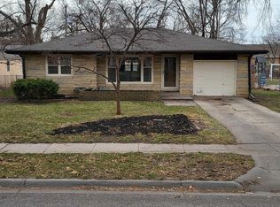 3935 Sumner St, Lincoln, NE 68506