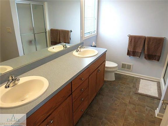 5th image of 504 Burgenstock Dr #16