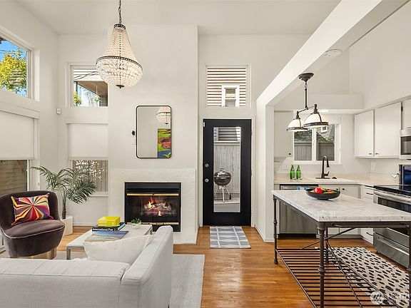 3rd image of 1915 42nd Avenue E #3