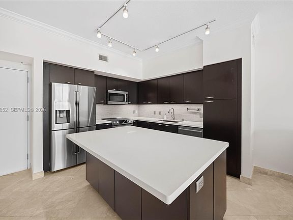 4th image of 1745 E Hallandale Beach Blvd #Penthouse 03w