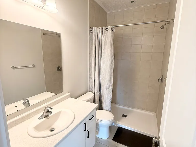 261 Woodbine Ave #65 — Photo 7