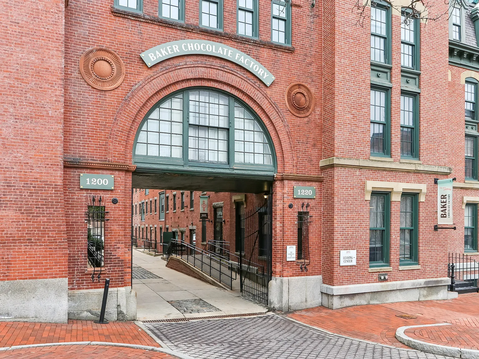 Baker Chocolate Factory — Photo 2