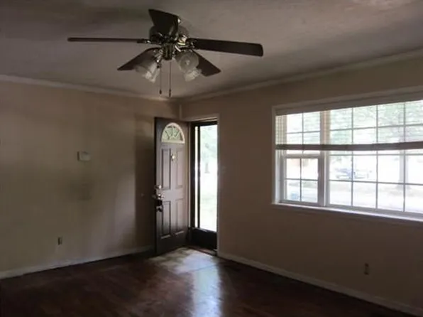 201 Rains St, Pea Ridge, AR 72751