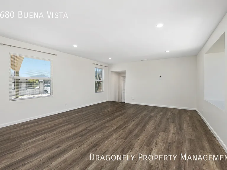 2680 Buena Vista Ave — Photo 4