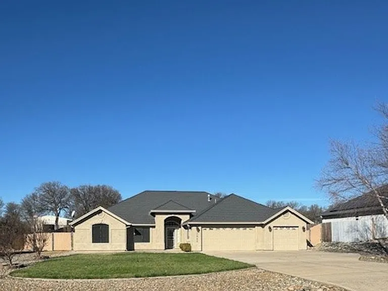 3988 Merrywood Dr — Photo 2