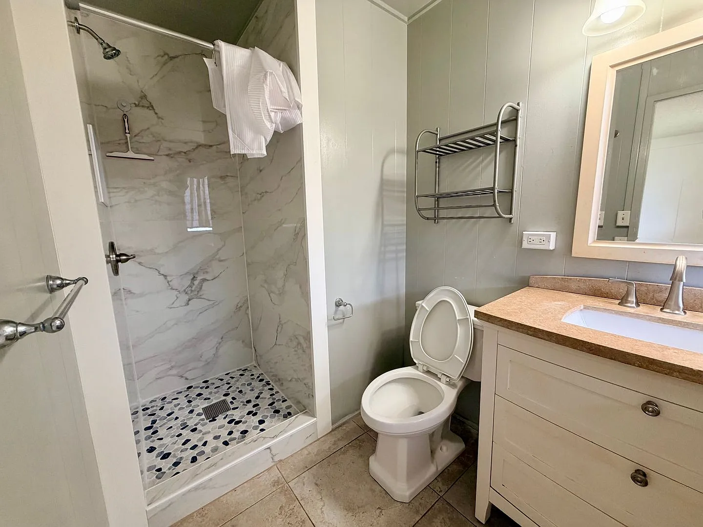 Beautiful Single Family Home, Pet Friendly (3Bedrooms/2Baths) in Makakilo! — Photo 4
