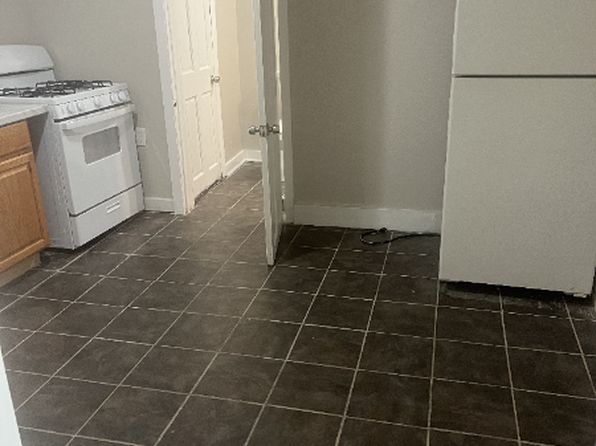 21 Sloan St #1FL