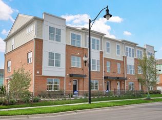 2929 Reflection Dr, Naperville, IL 60564