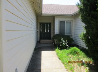 3794 Berkshire St, Eugene, OR 97401